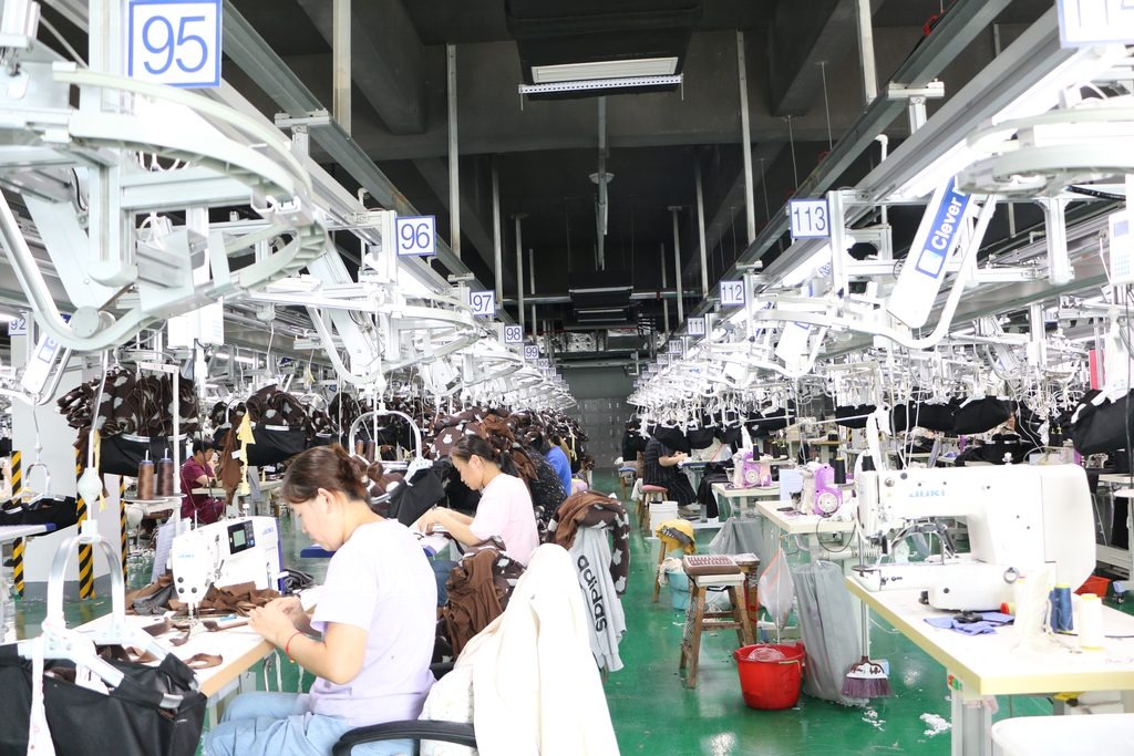 Hanger System for Children's Clothing — CleverMax hanger system in production