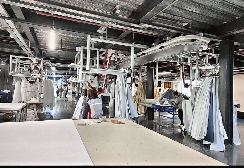 Heavyweight curtain hanger system line