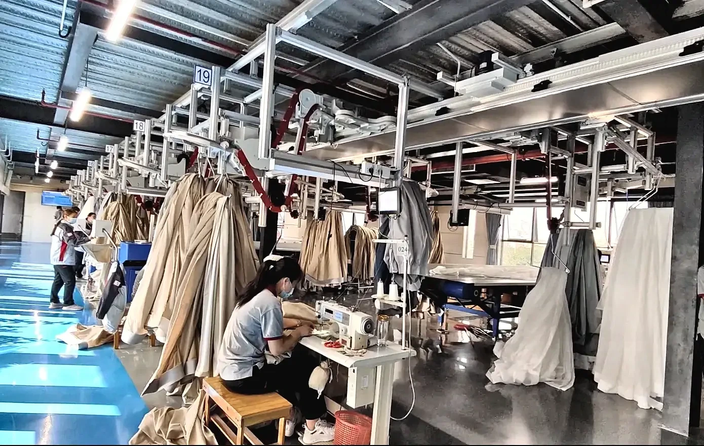 CleverMax hanger system curtain production line with heavy drapery fabric