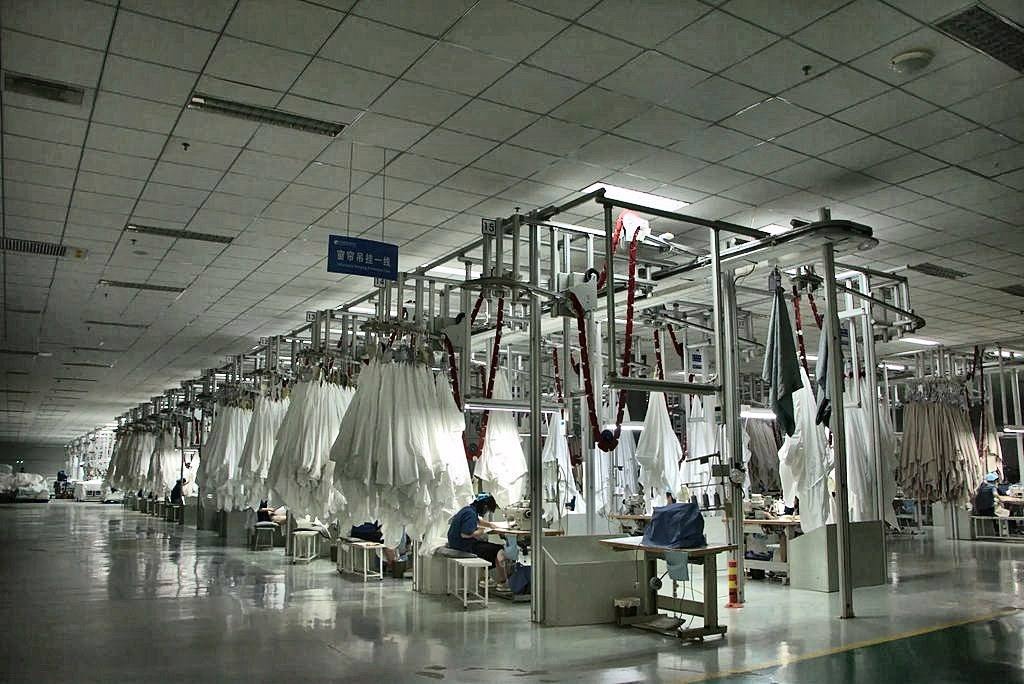 Lightweight curtain hanger system line
