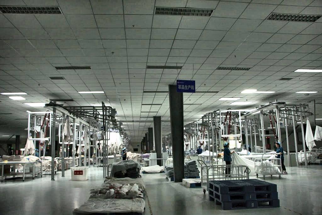 Lightweight curtain hanger system line